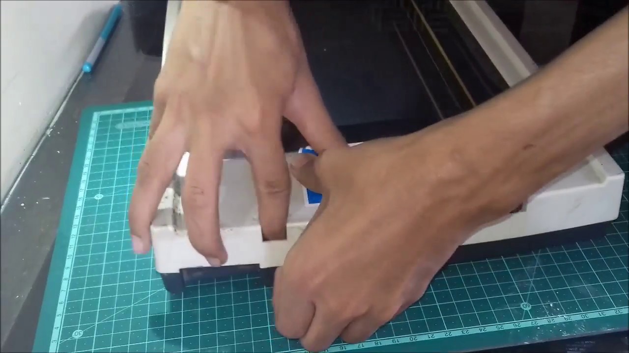 Taking apart an HP Scanjet flatbed scanner for stepper motor