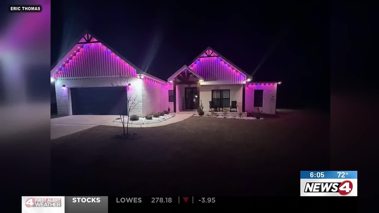 Alabama towns glow pink for missing toddler Genesis Reid