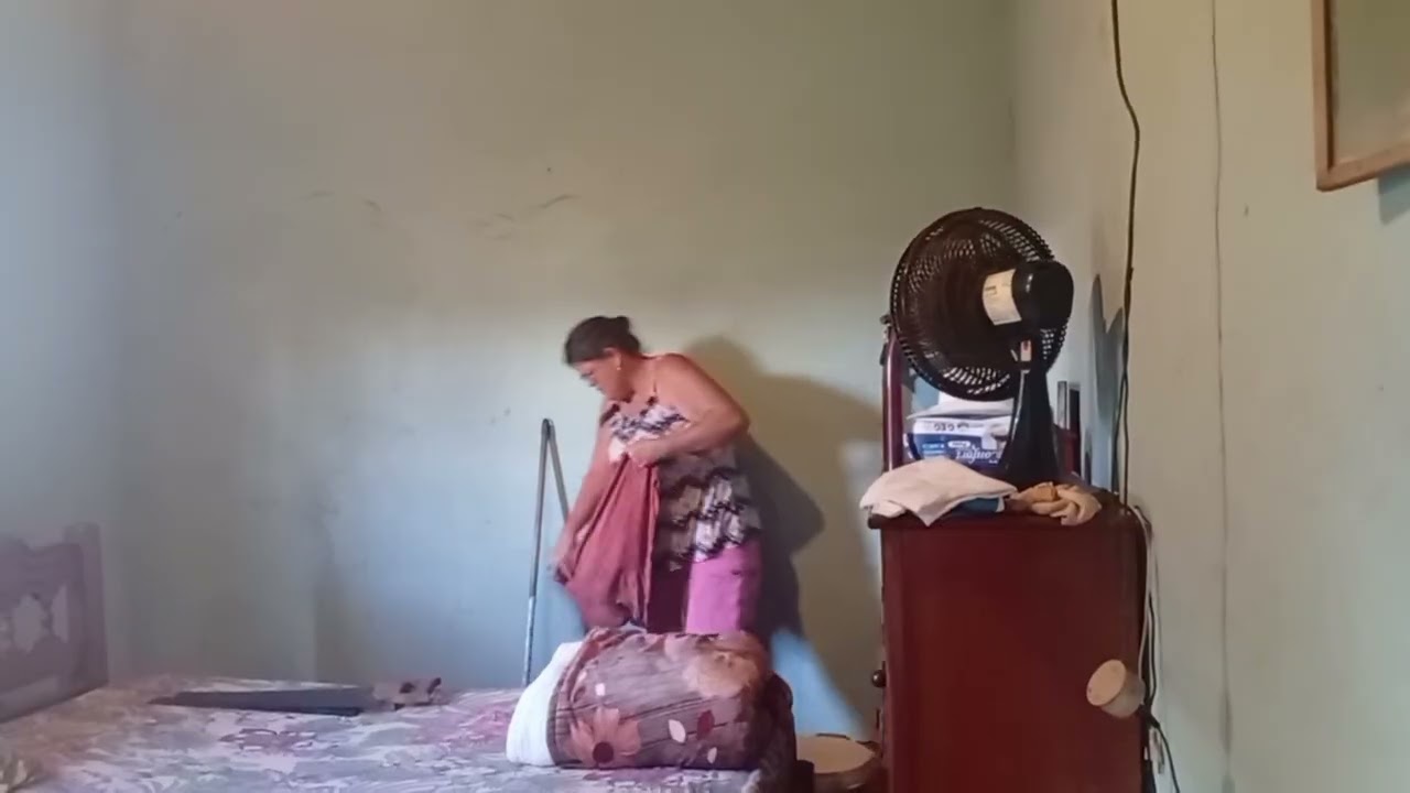 Dia de lipar o quarto do meu sogro e recolhendo as roupas do varal