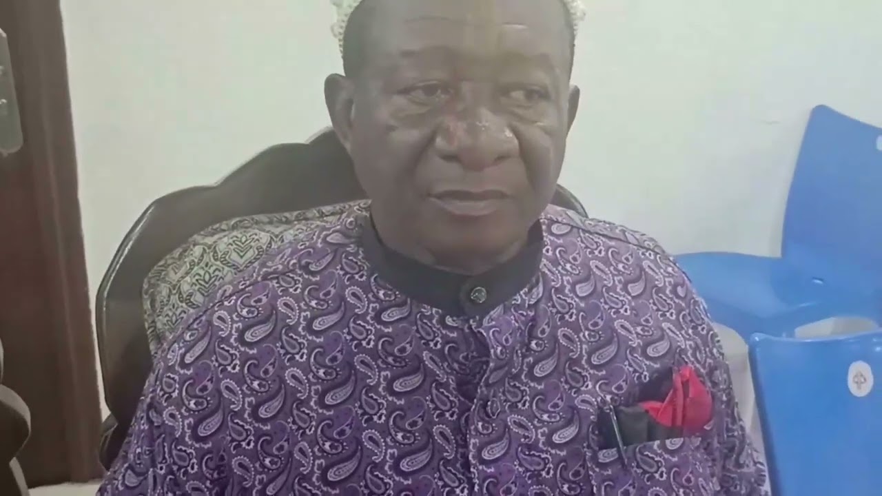 The 43rd Flag Officer Eastern Naval Command,Pays A Courtesy visit To The Obong Of Calabar.