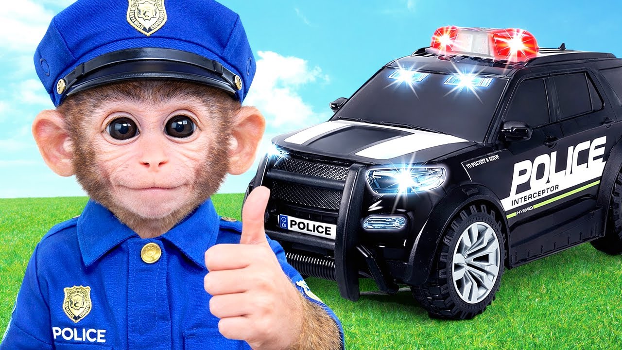 El bebé mono policía Bonbon ayuda al pequeño mono bebé a portarse bien