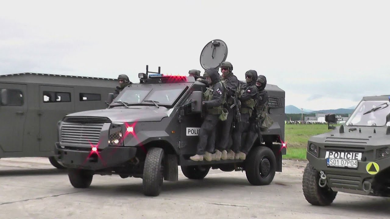 Dny NATO 2021 - Ukázka ZJ KŘP MSk a SPKP Krakow