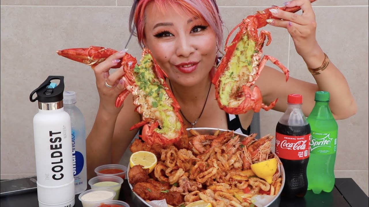 8LB LOBSTER SEAFOOD PLATTER!! #RAINAISCRAZY