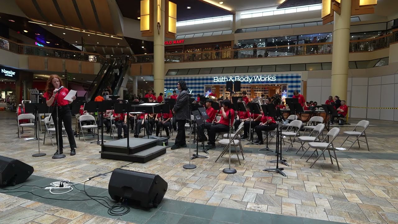 Kahuku Band at Windward Mall