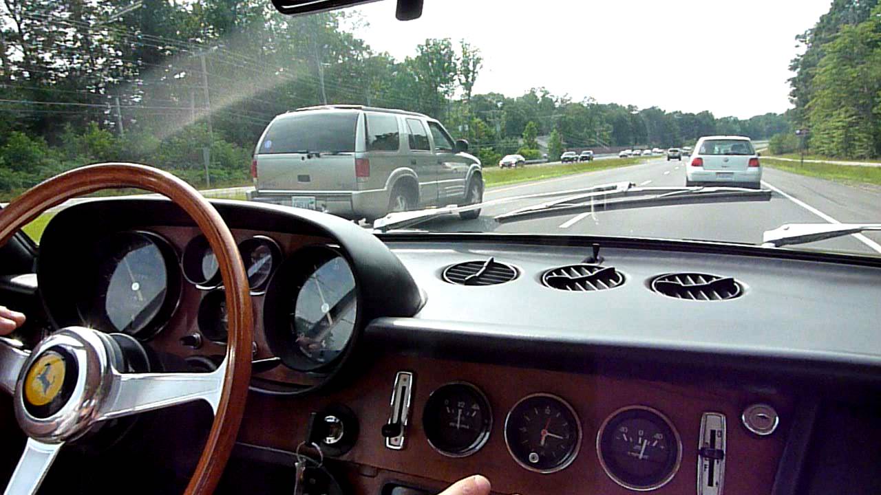 FERRARI 365 GT 2+2 (1968) ON THE ROAD (2)