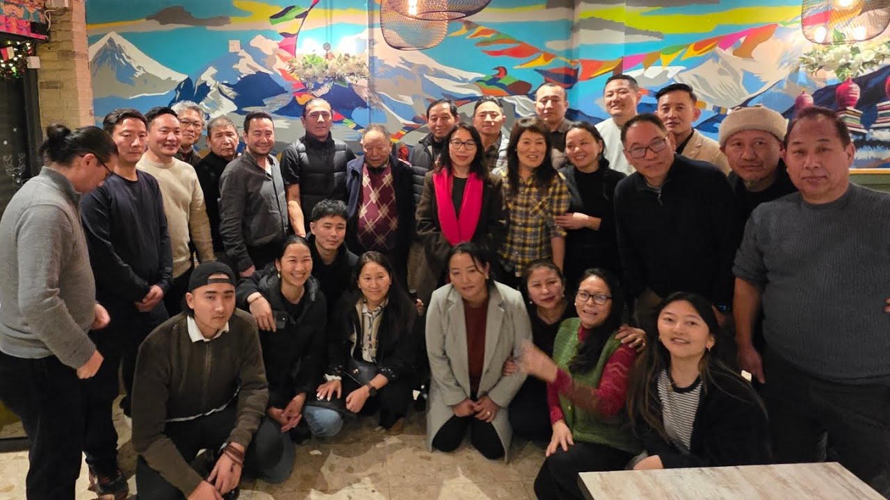 བོད་ཀྱི་གཞས་མ་གྲགས་ཅན་ཚེ་རིང་འགྱུར་མེ་ལགས་ལ་གཟེངས་བསྟོད་བྱེད་པའི་ཆེད་དུ་དགོང་ཟས་གསོལ་སྟོན་ཞིག་འཚོགས་
