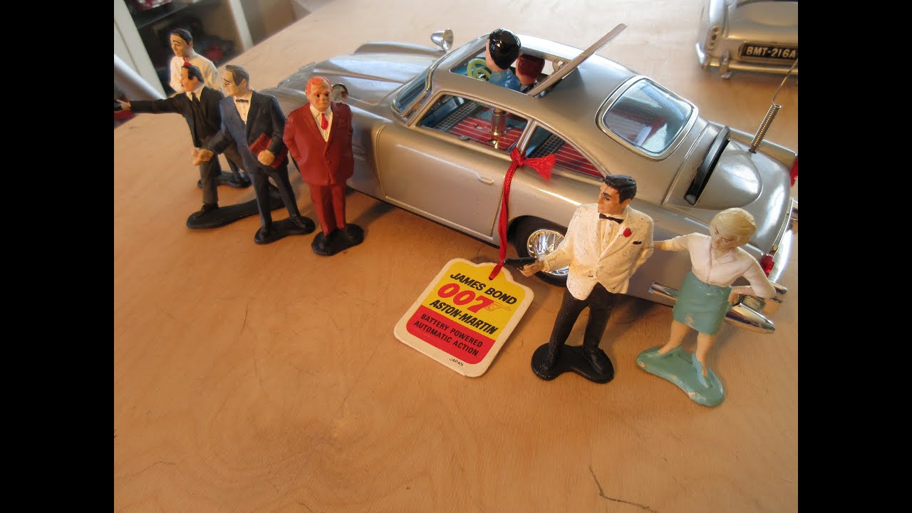 Gilbert James Bond Aston Martin DB-5