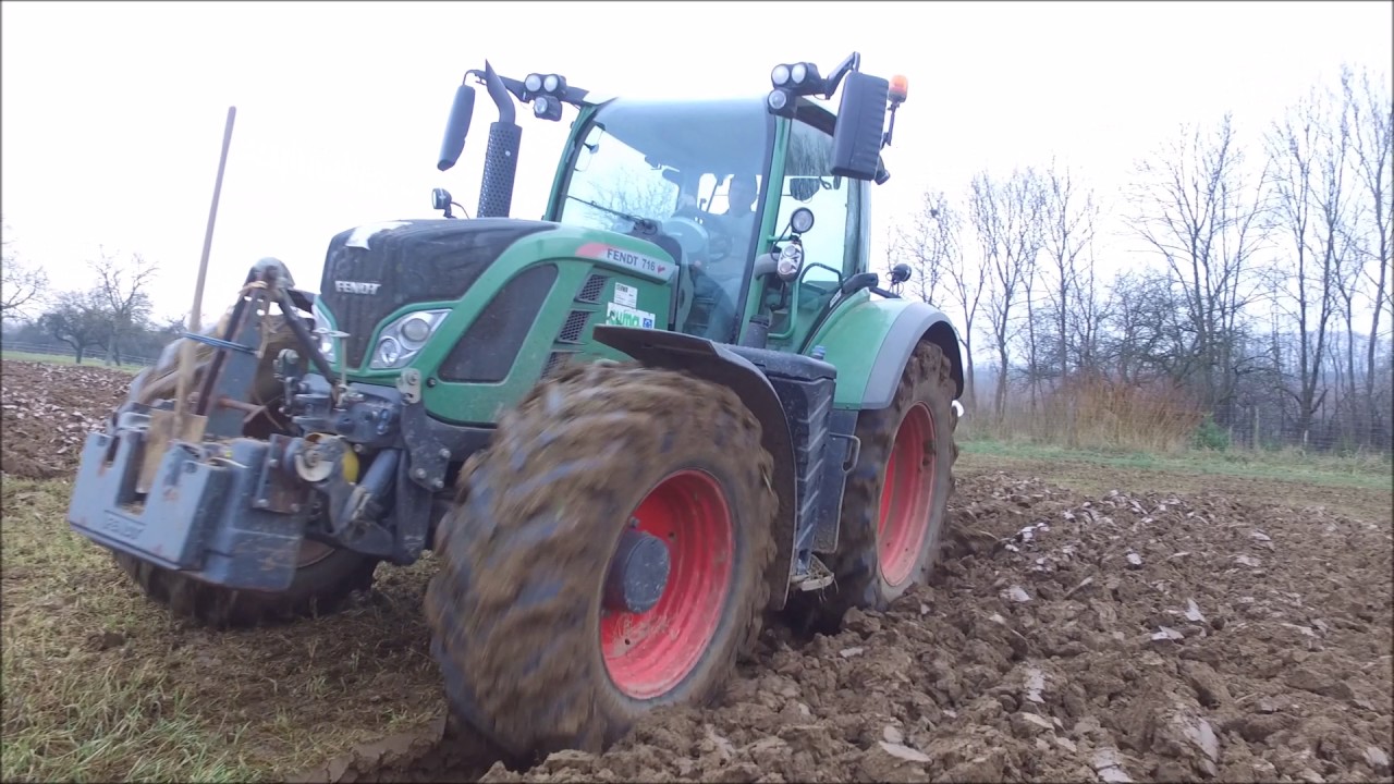[DJI Phantom 3] Labour 2k16 / Fendt 716 Vario & charrue Kverneland / Cuma de la Rosée / FullHD