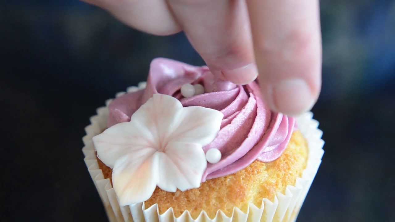 How to make a perfect buttercream swirl