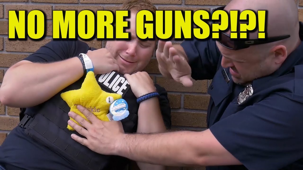 Should We DISARM All The Cops?