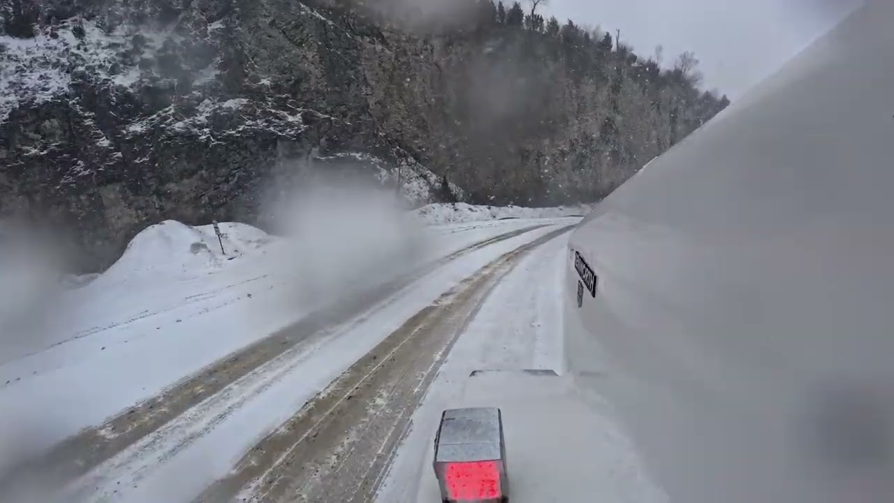 Seguimos trabajando mi compa, la nieve no nos va a parar