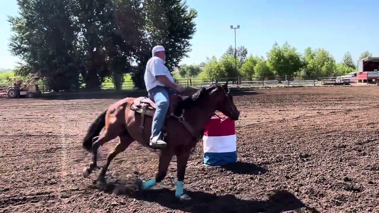Todd and Santos barrels Playday 1