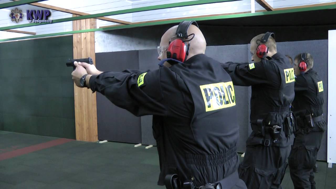 Młodzi policjanci szkolą się w Bydgoszczy