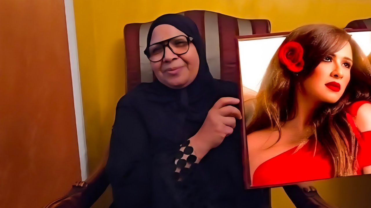 Магда Аль-Хашаш, мать телеведущей Шаимы Гамаль, участвует в музыкальной группе 