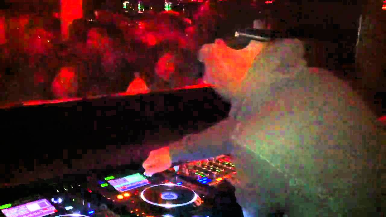 BOBBY BURNS @ ADE WALL Recordings Part 4