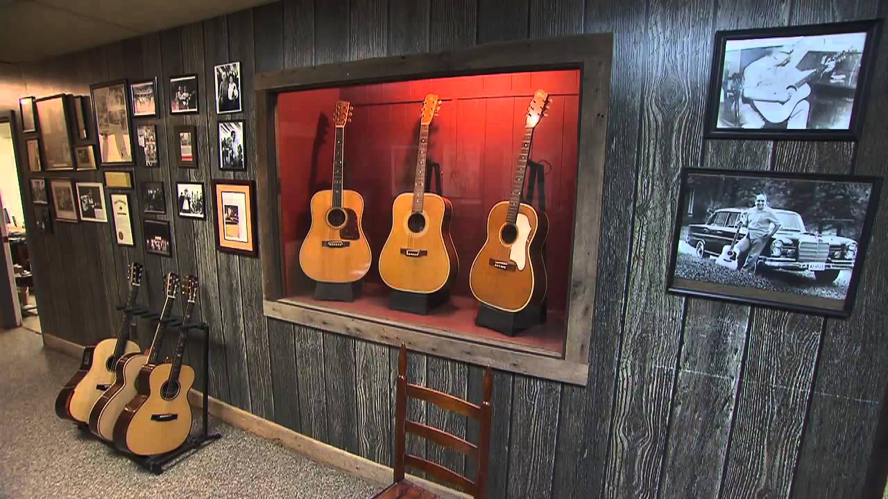Gallagher Guitars | Tennessee Crossroads | Episode 2541.2