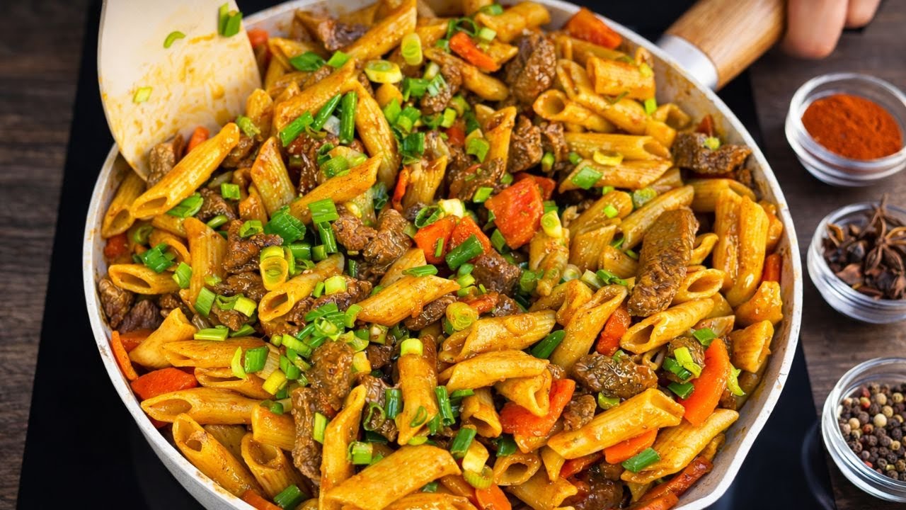 One-Pan-Penne mit zartem Fleisch: 5 Zutaten, 25 Minuten – perfekt für Berufstätige