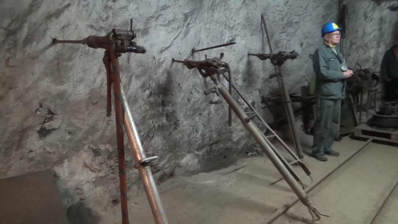 Besuch im Eisen - Bergwerk Gonzen Video Nr. 223