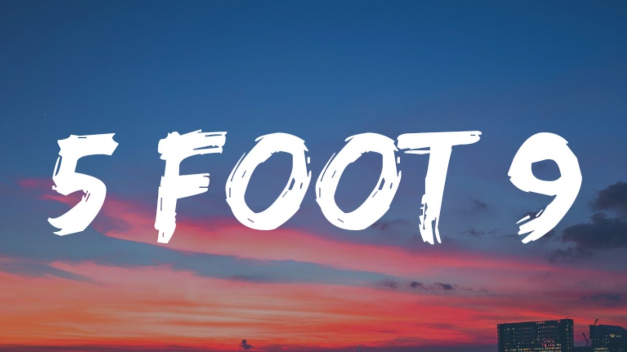 Tyler Hubbard - 5 Foot 9 (Lyrics)