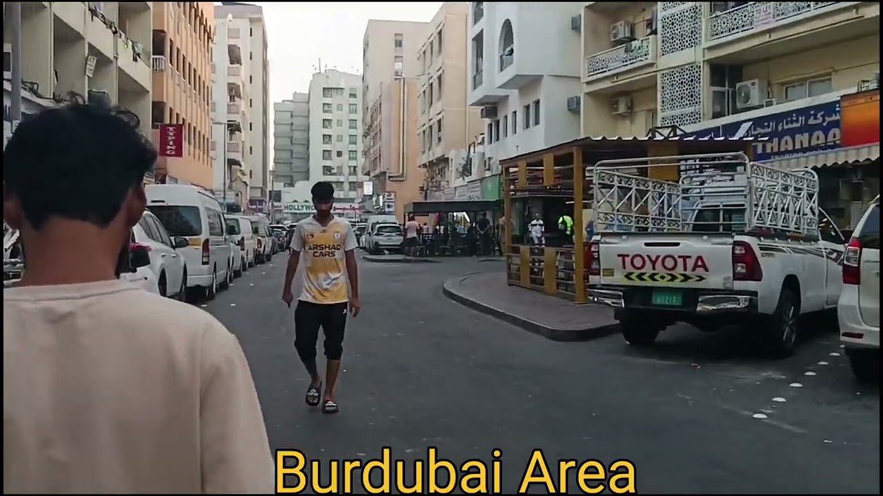 Exploring the Streets of Bur Dubai | A Scenic City Walk Tour #citywalkingtour #burdubai #dubaicity