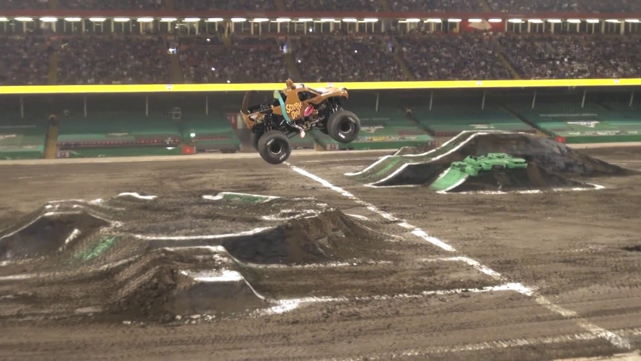 Monster Jam Cardiff 2018 Freestyle #1