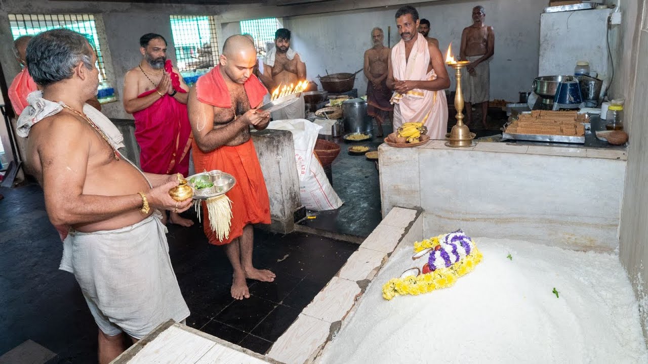 ಸೋದೆ ಉತ್ಸವ | Sode Utsava ಶ್ರೀಗಳಿಂದ ಪಾಕಶಾಲ ಹಾಗೂ ಭೋಜನಾಲಯ ವೀಕ್ಷಣೆ.