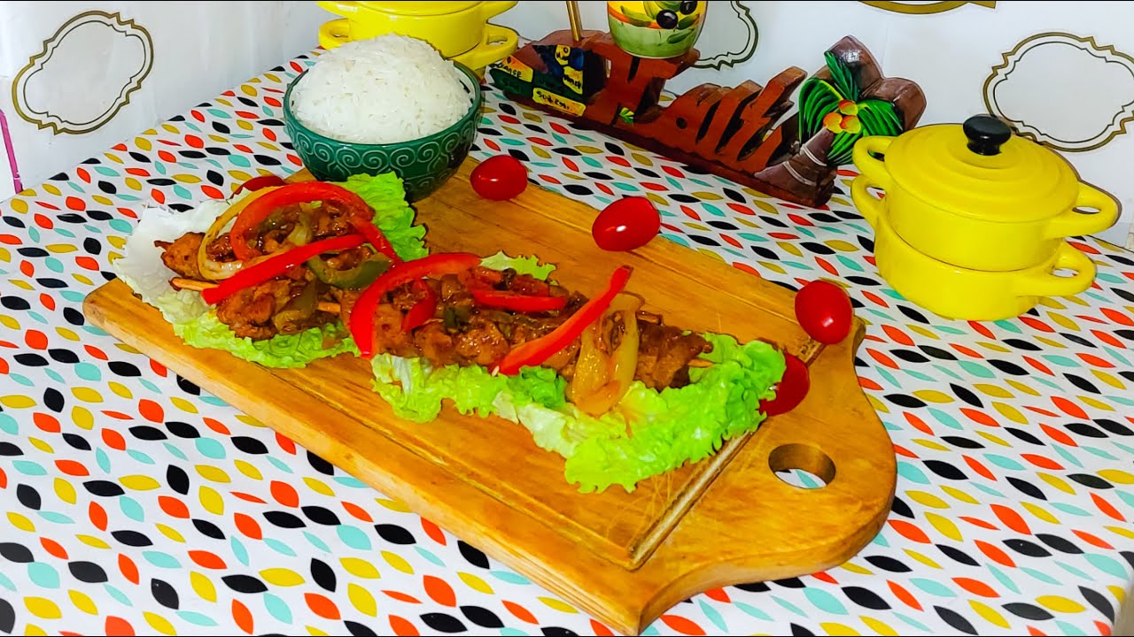 15) Brochèt griye fason fanm Okap // Des brochettes grillées comme au barbecue faites à la poêle