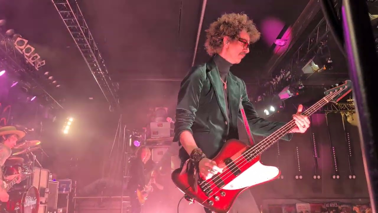 The Darkness - I believe in a thing called love - Cologne, Germany _ 10_30_25