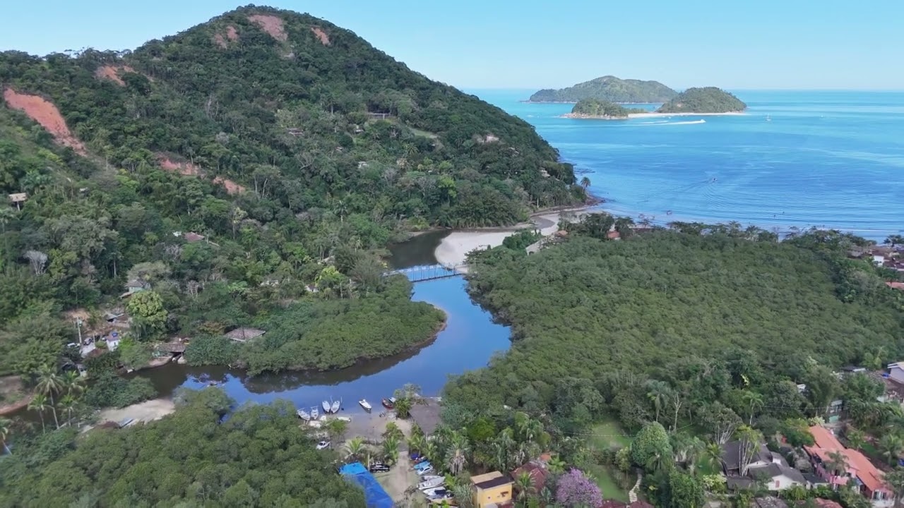 Praia Barra do Sahy   Litoral Norte  SP - Mdsalves - Drone