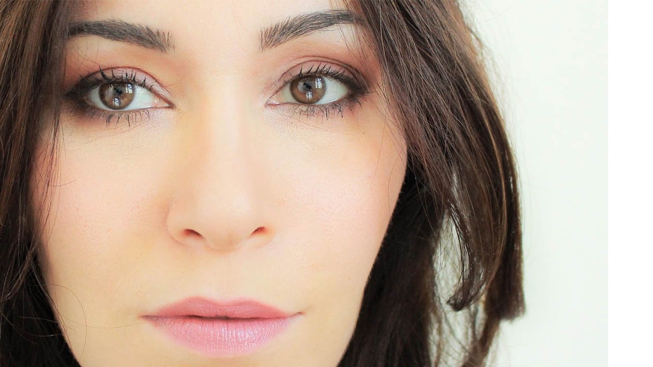 Make up per  tutti i giorni. Look nude in 4 step base trucco+ 9 step trucco occhi labbra