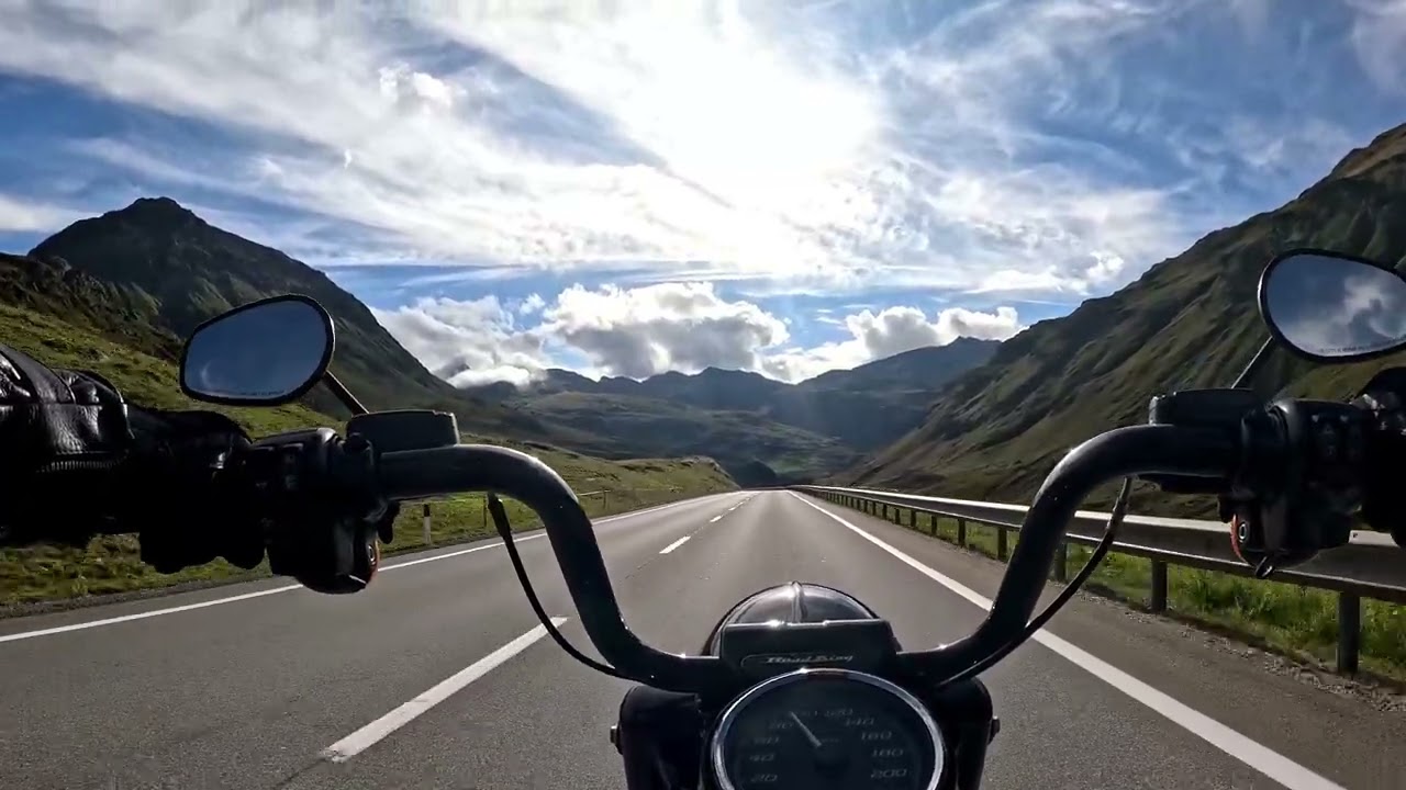 Julierpass 2024  (Harley-Davidson Road King Special raw sound)