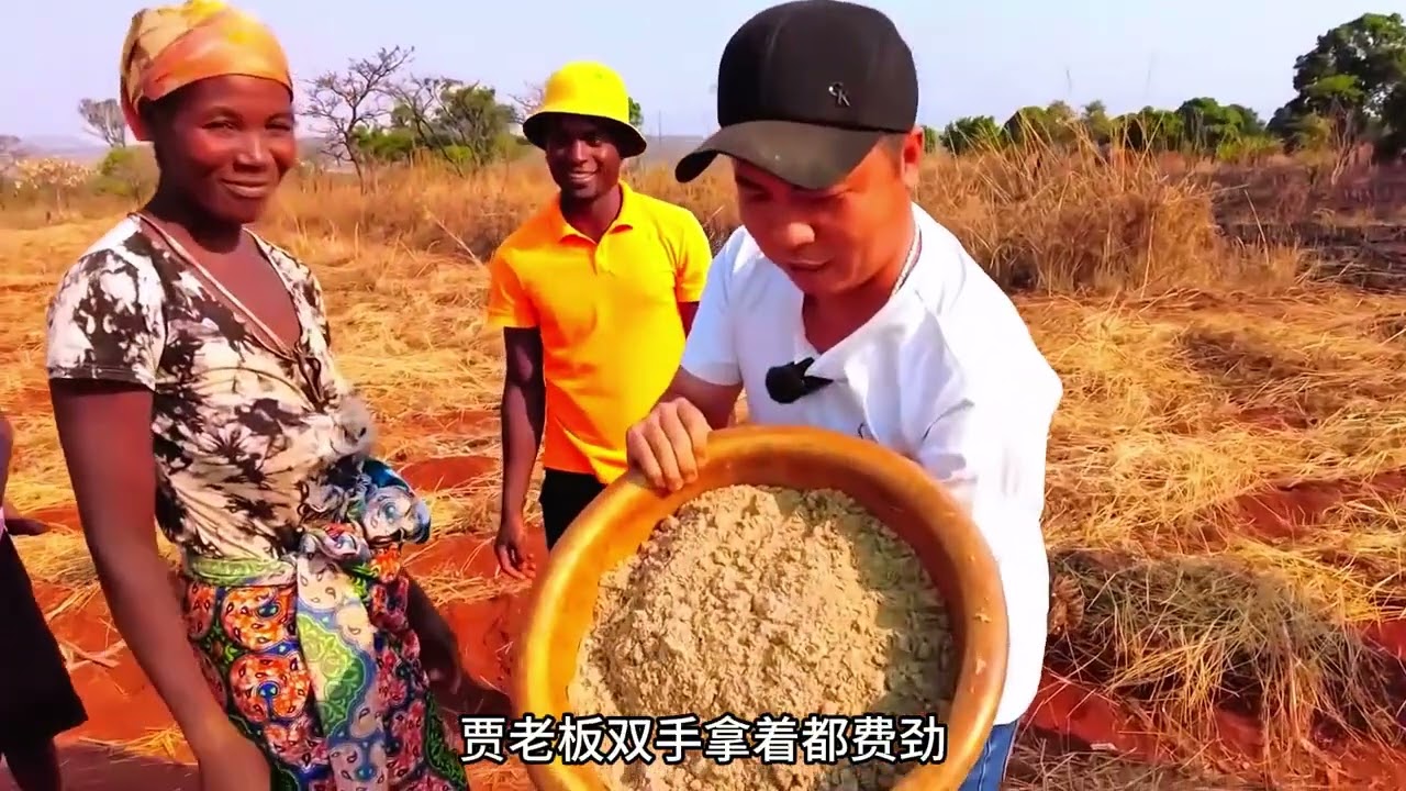 小伙带非洲村民盖豪华别墅，不到60天就完工，全村欢腾如过大年