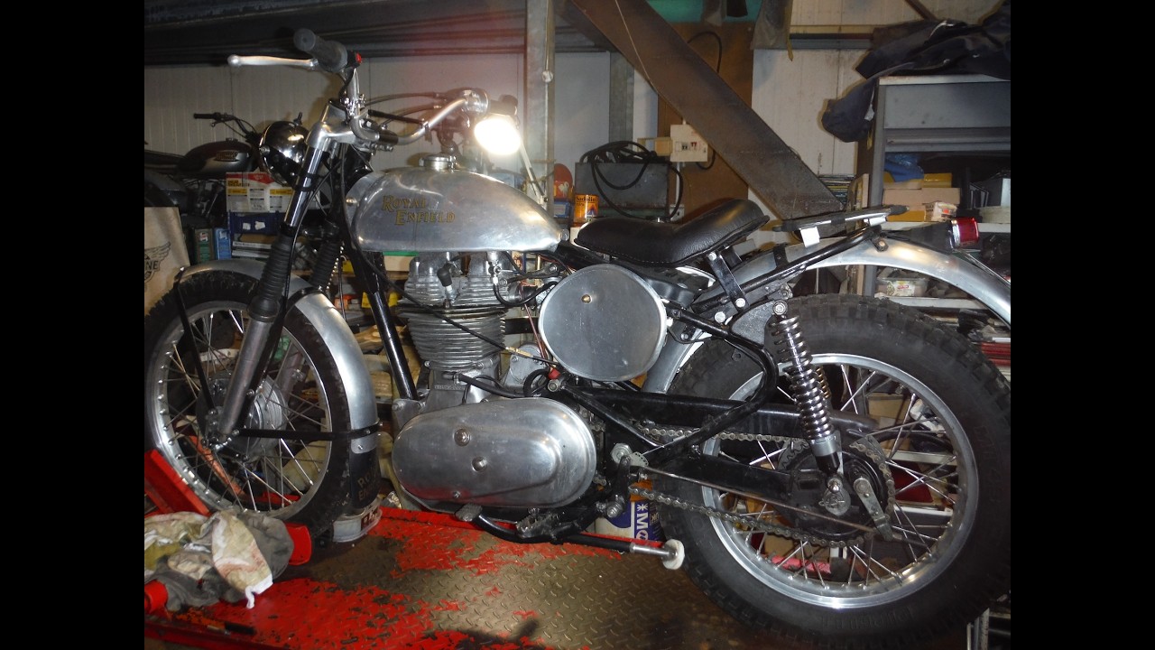 У мотоцикла Royal Enfield Bullet 500 отсутствуют важные компоненты передней подвески!