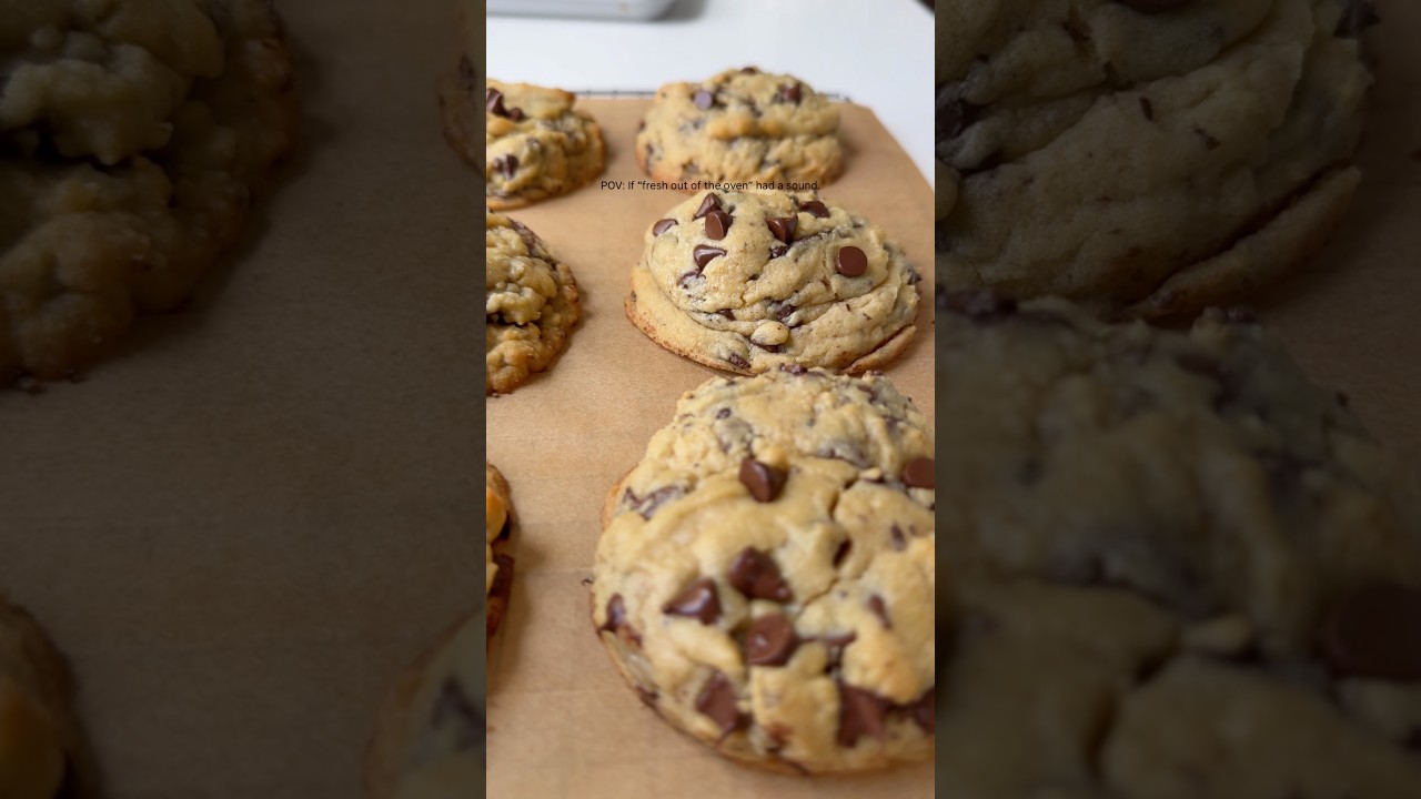 Thick ￼Chocolate chip cookies 🍪