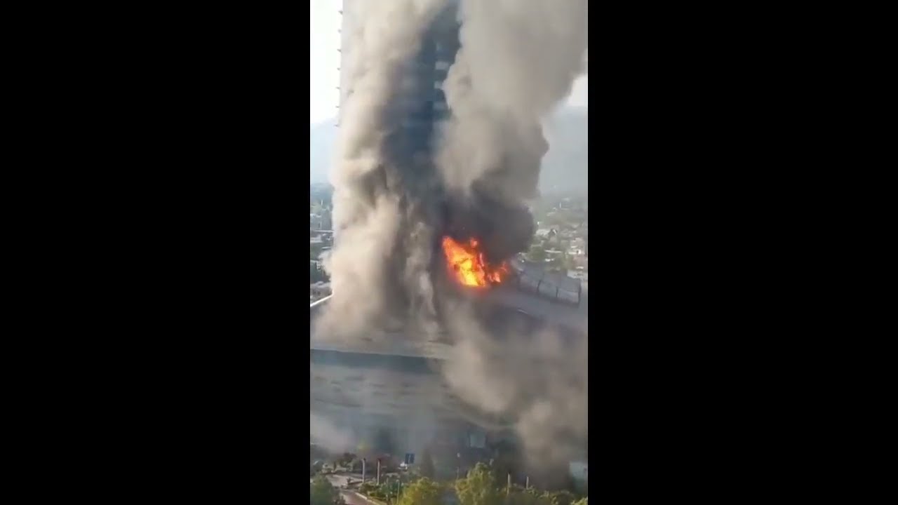 centaurus shopping mall mai aagg lg gai || fire alert in islamabad || huge fire breaks centaurus