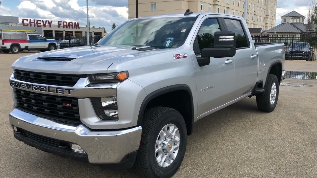 2022 Chevrolet Silverado 2500HD LT Review