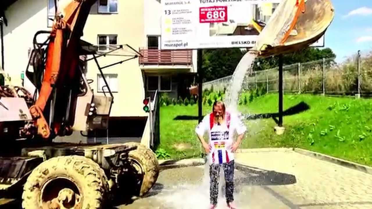 Ice Bucket Challenge: Michał Sapota