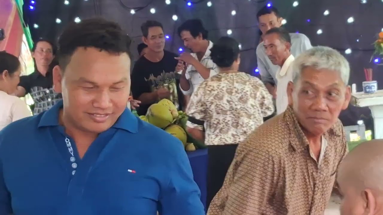 Tiep tuc anh chi em rat vui hihihi