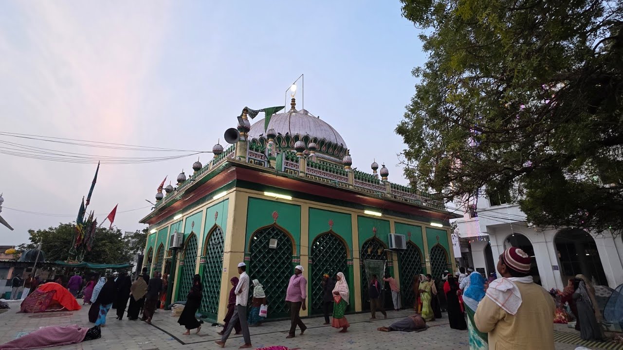 Rahmatabad Shareef Today Fajar ka Full Salam Live Sarkar Ammajaan Rahmatabad Dargah Shareef