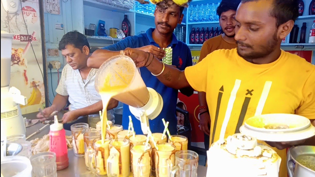 Most Selling Cold Coffee In Vt with Ice Cream for Rs 40 Only | Varanasi Street Food