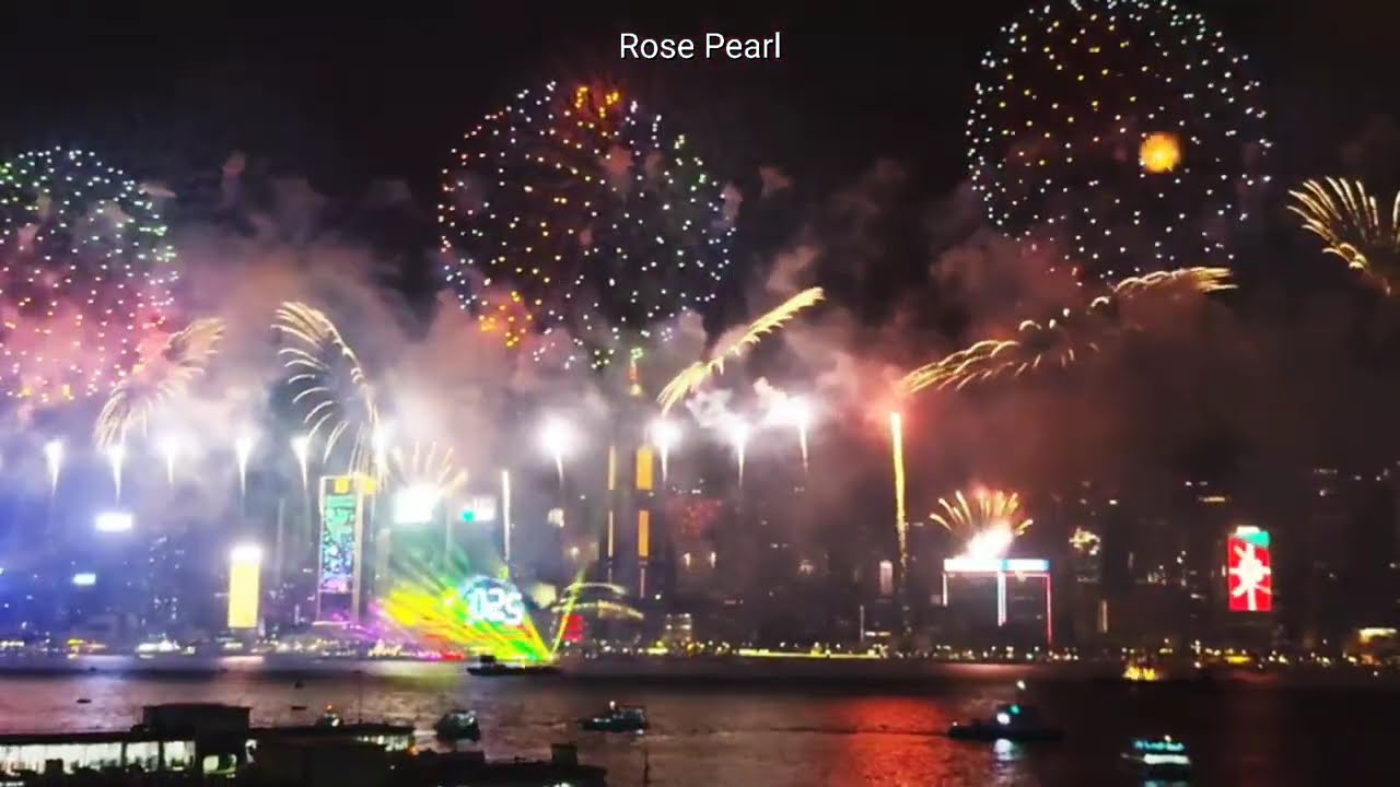 Victoria Harbor Hong Kong New Year's 2025 Massive Fireworks Display 🎆🎇 | Rose Pearl