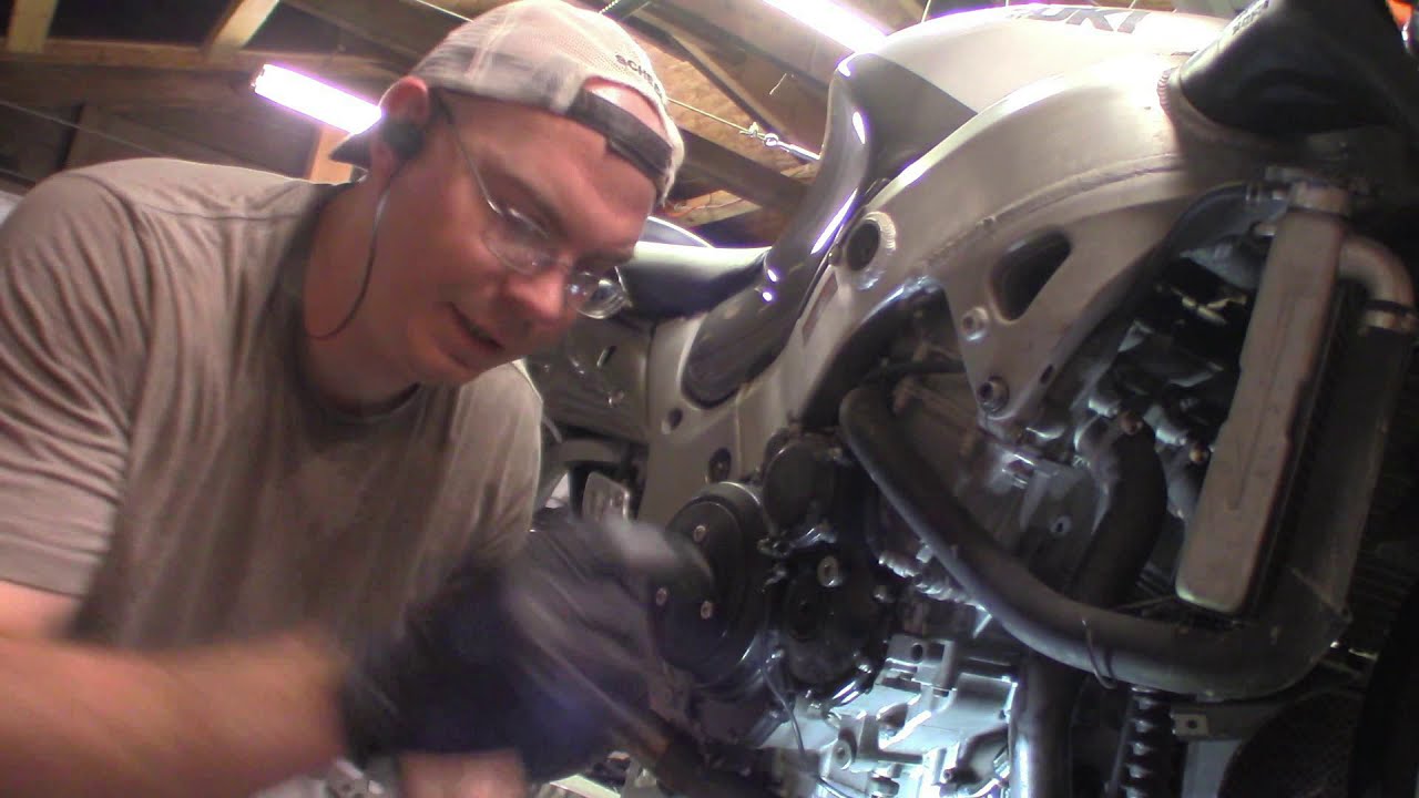Hayabusa Gen1 1999-2007 Oil Change