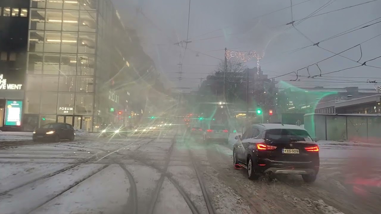 Helsingin raitiolinja 2,3 Olympiaterminaali-Messuhalli-Olympiaterminaali-Hakaniemi. @hslhrt