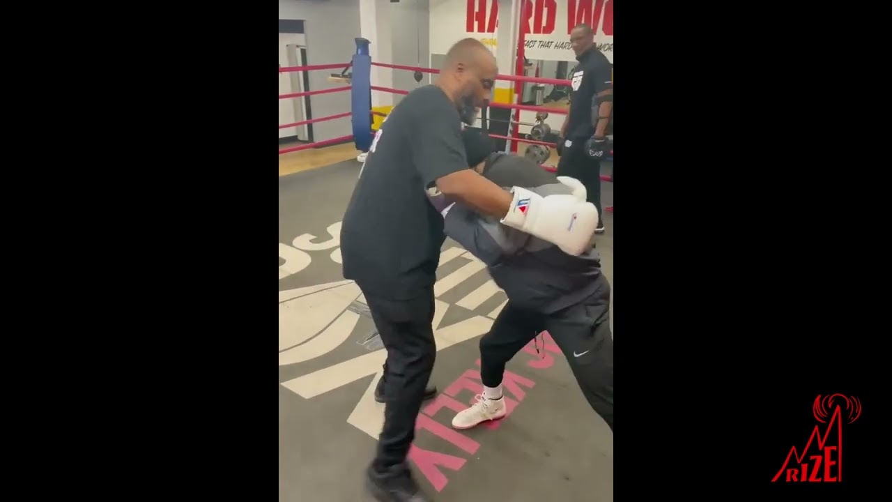 Gervonta Tank Davis & Coach Kenny Ellis Working In Training Camp