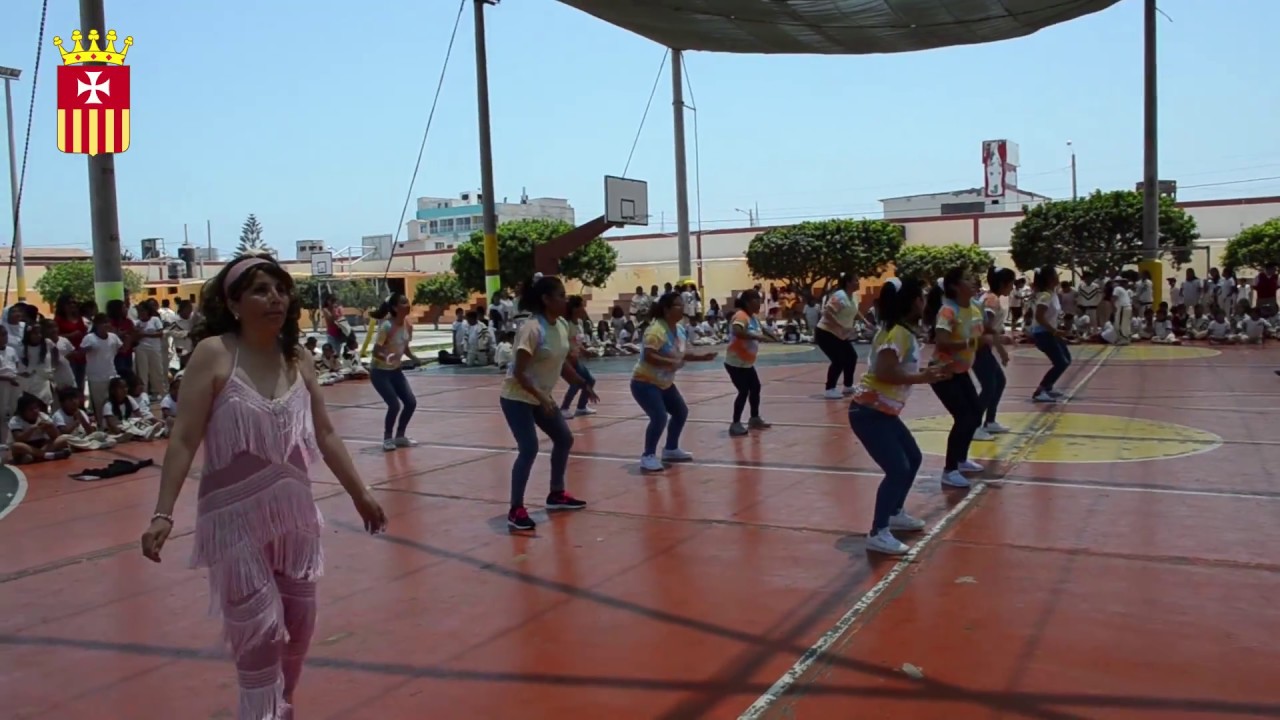 BAILE MODERNO POR LA MADRES DE FAMILIA