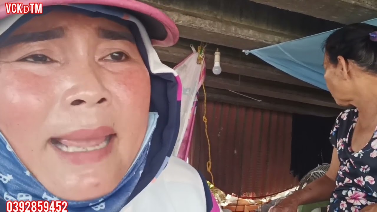 Chị Ba hôm nay trong mình không được khỏe cậu Ba đưa chị Ba qua bệnh viện gấp