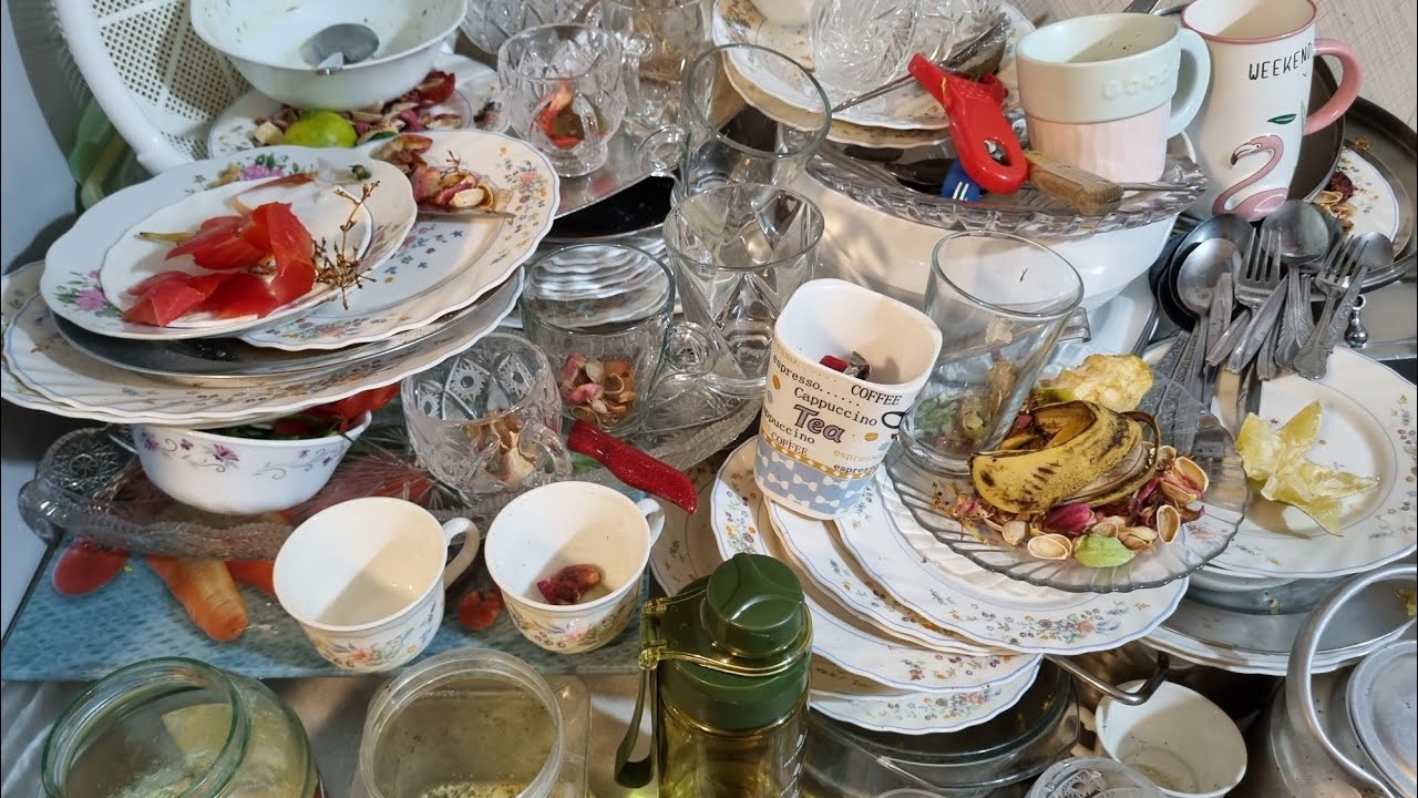 Dishwashing – Silent Night Cleanup – Deep Water Serenity