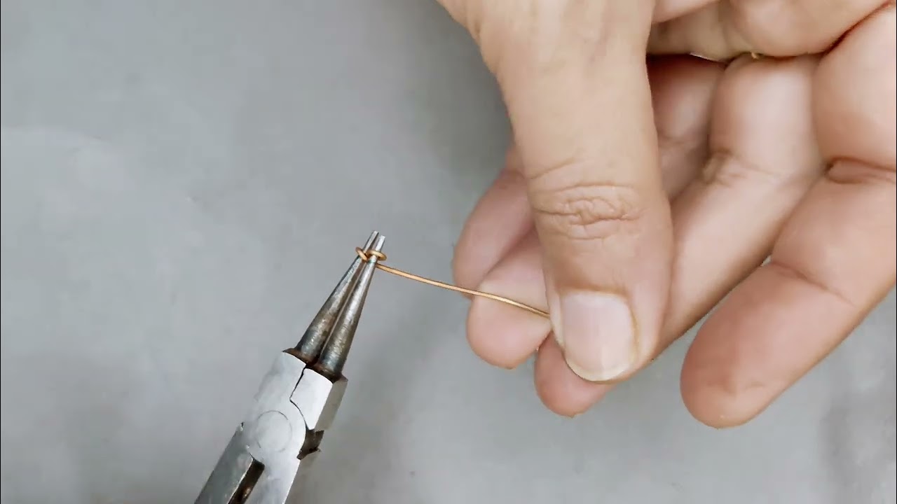 Make a ball-chain connector with me