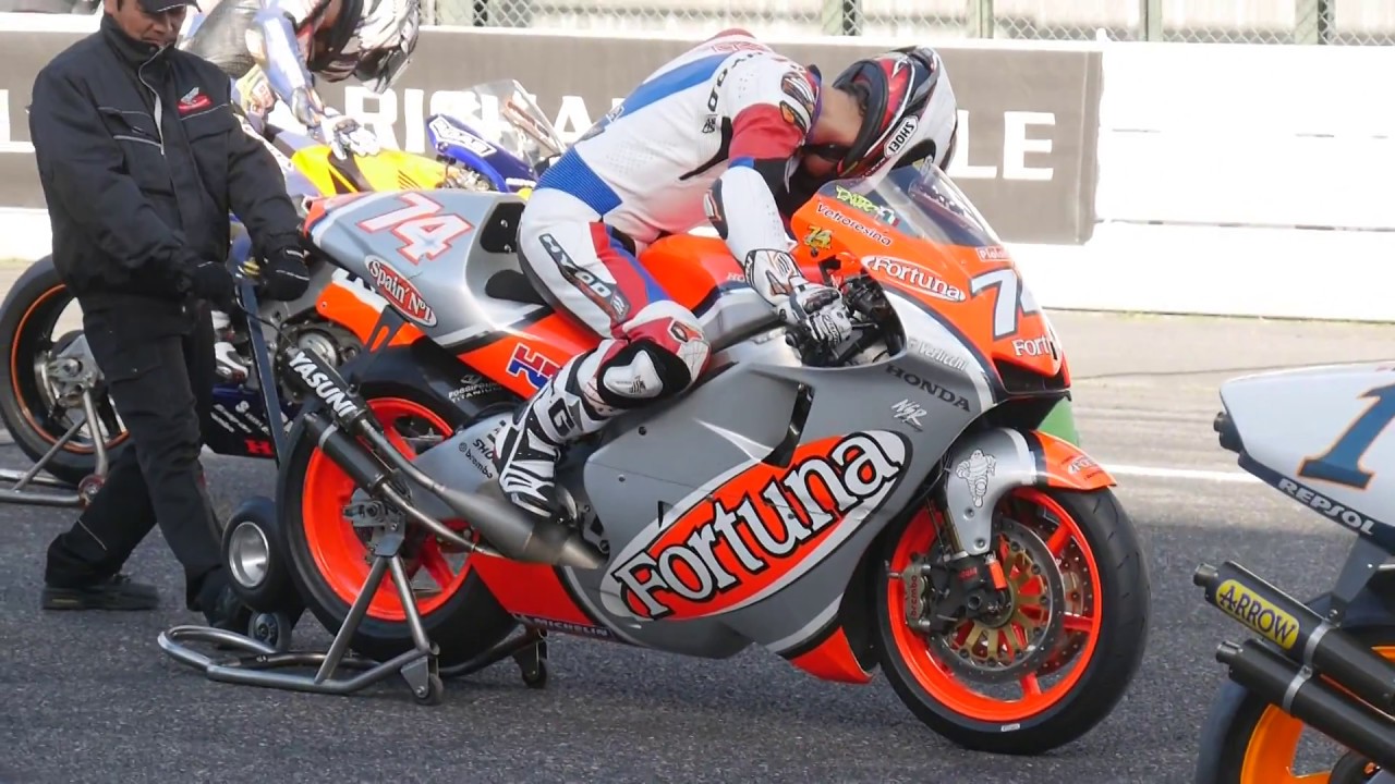 HONDA NSR500 RC211V  SUZUKA Sound of ENGINE 2017
