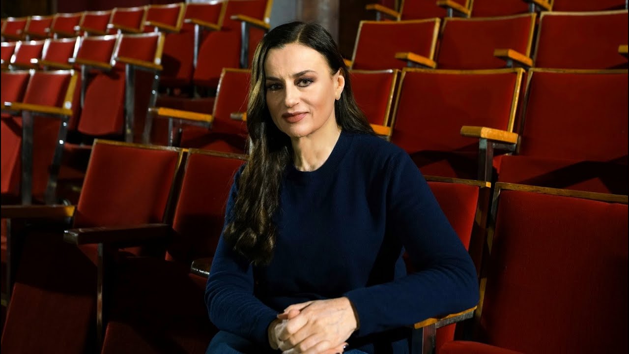 Η Καρυοφυλλιά Καραμπέτη και οι γεμάτες αναμνήσεις «Τρεις Αδελφές»